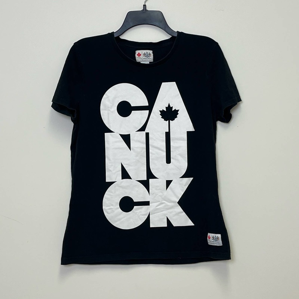 HBC Hudsons Bay Co CANUCK Team Canada Olympics Black White T-Shirt Large